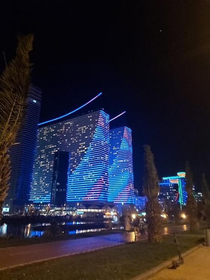 Апартаменти Номера На Высоких Этажах 24,31 Батумі Екстер'єр фото